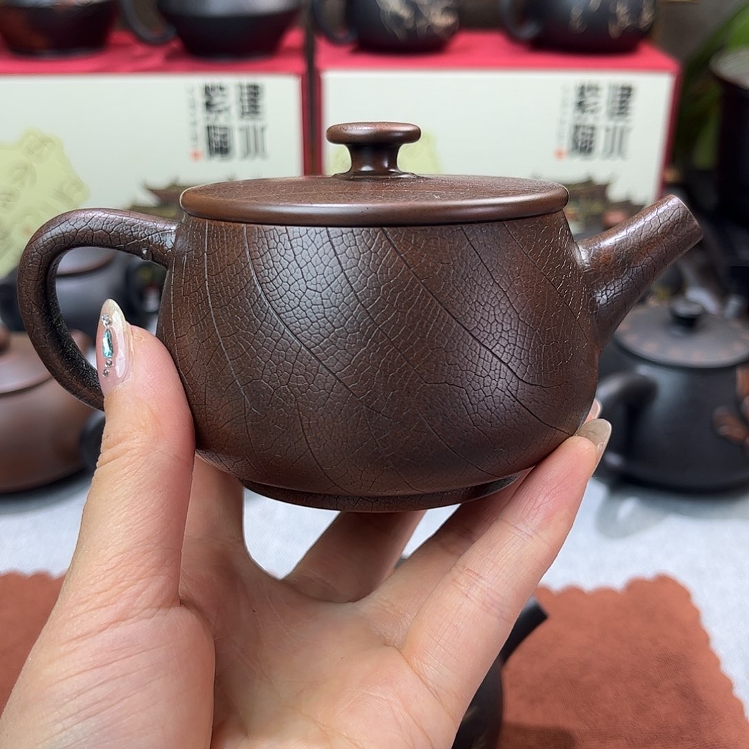 大***爷220毫升纯手工叶脉纹