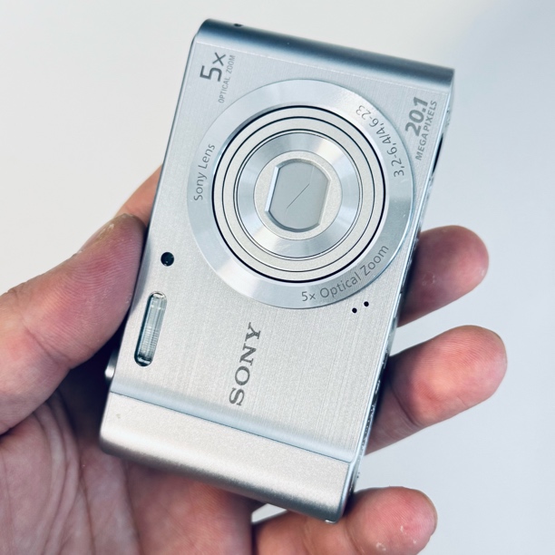 95新 Sony/索尼 w800特价2000w像素小长焦出片冷白清透英文