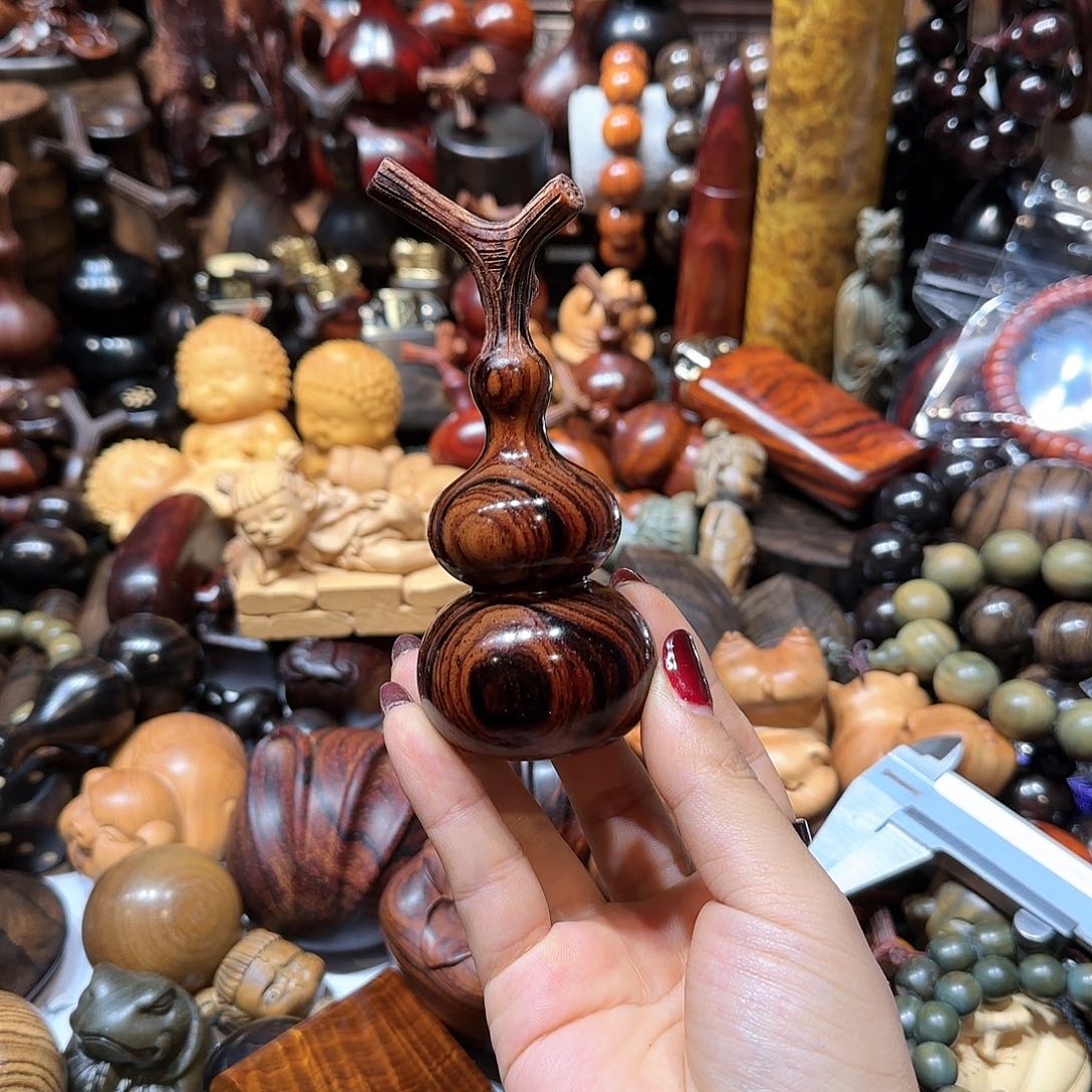 香榧木．*．微凹黄檀葫芦