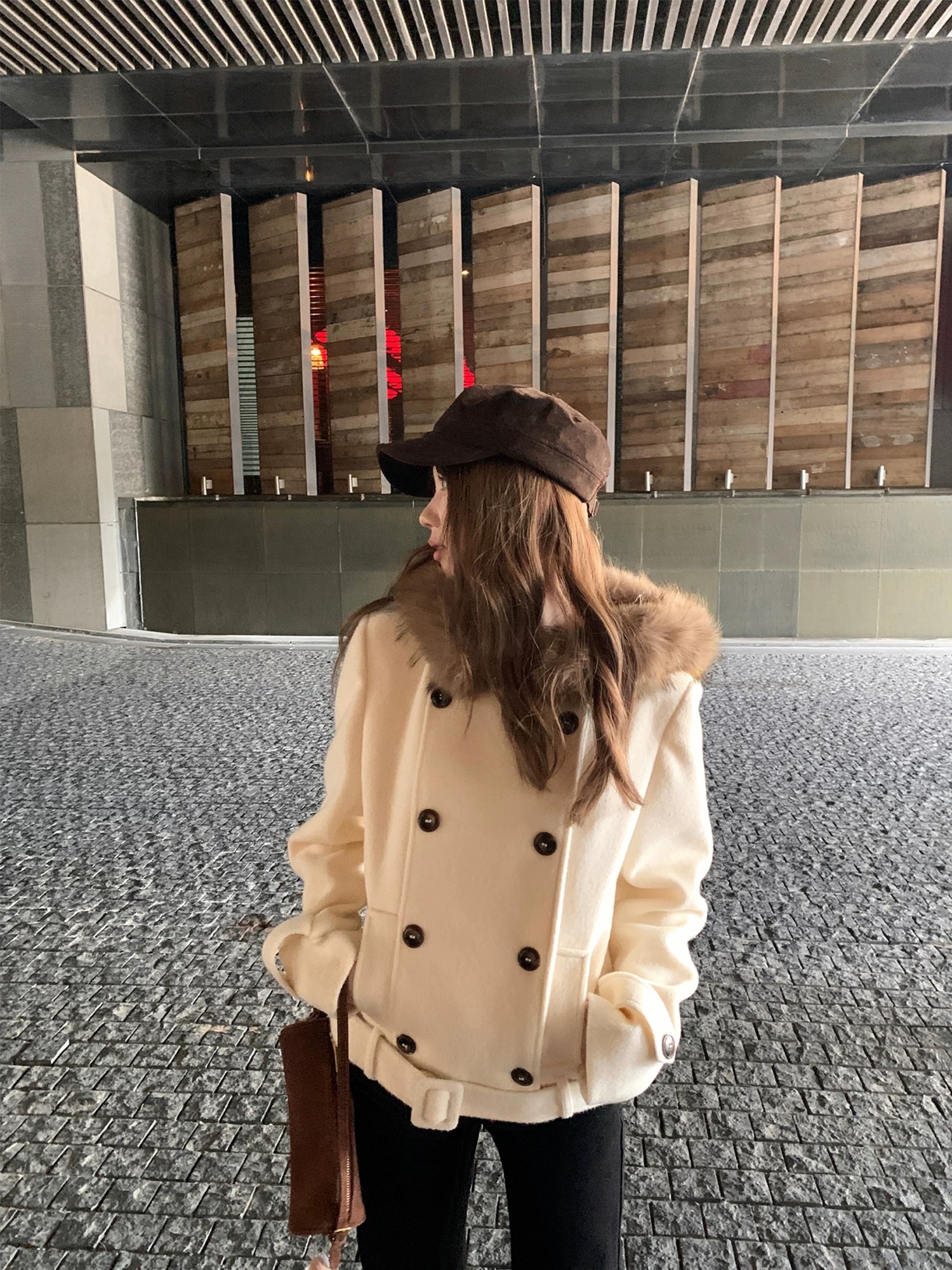 「阿男Anna 」伦敦冬夜  韩版毛领双排扣毛呢小款外套9939