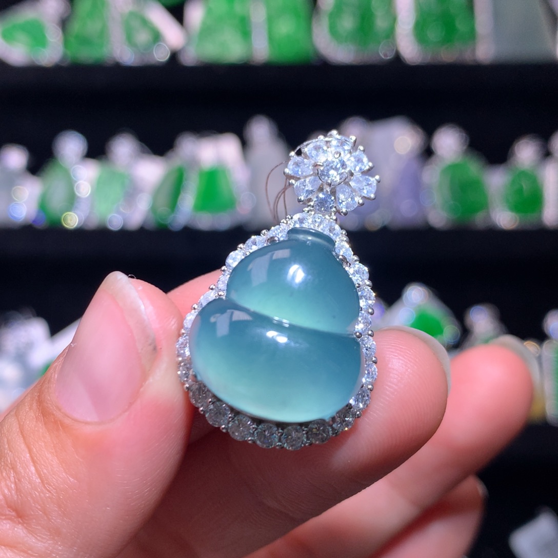 【闪购商品】颈饰银S925镶嵌翡翠天然翡翠