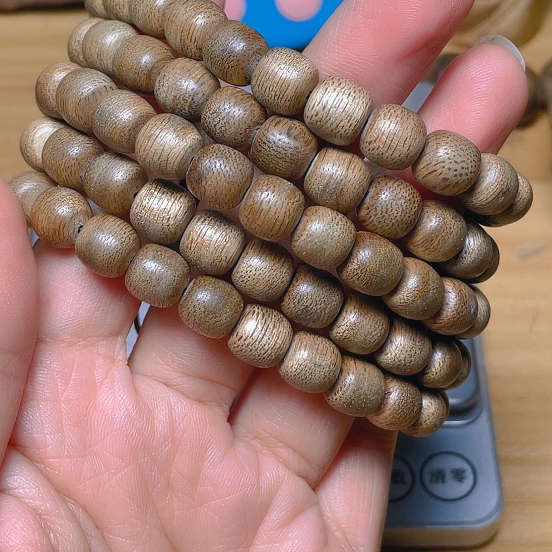 山***岭沉香马尼涝桶珠多圈20克