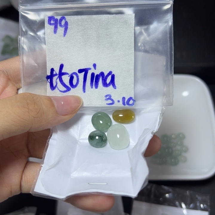 【闪购商品】定制翡翠未镶嵌T**a不退换