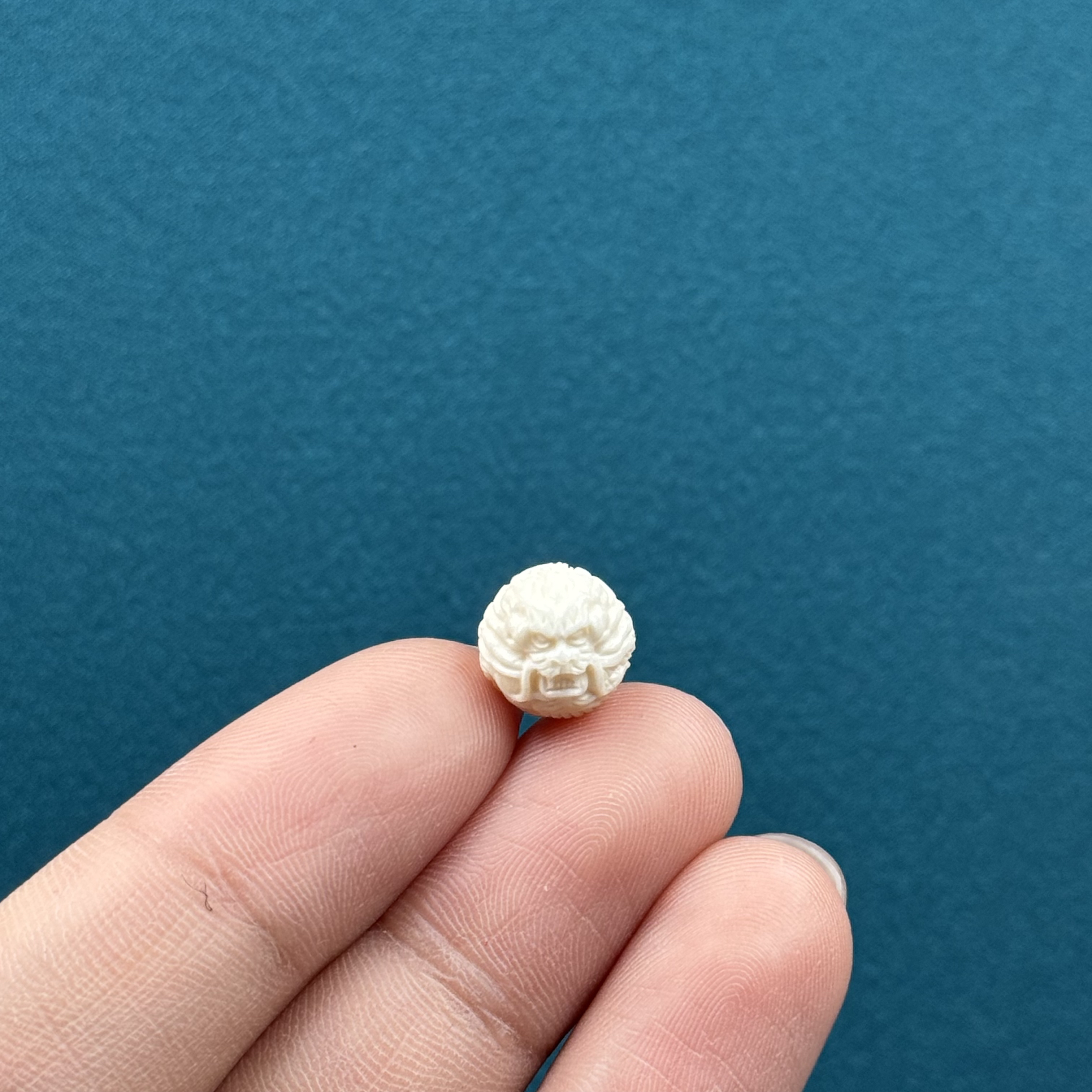 D63-45天然猛犸牙雕刻龙珠左右通孔10mm支持复检假一罚十
