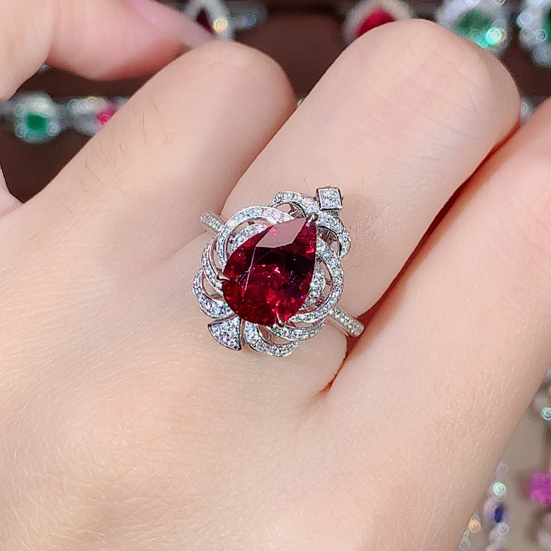 碧玺18K金镶嵌戒指2.81ct/天然宝石/七天无理由