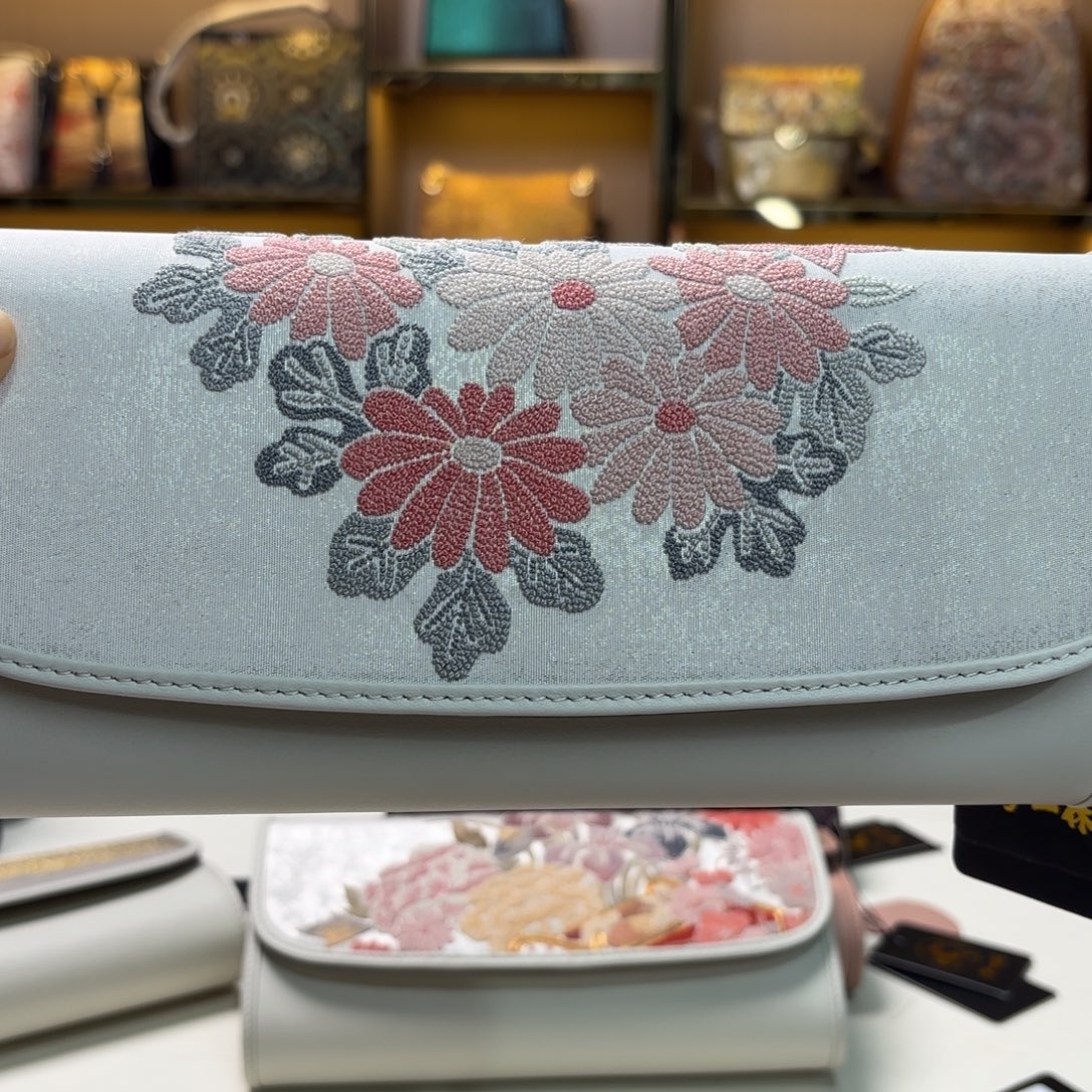 L***a织绣浮力大漏大漏