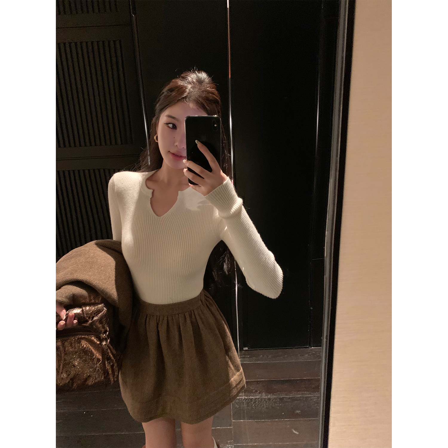 区区欧阳 V领针织衫女冬季修身显瘦慵懒风毛衣内搭打底