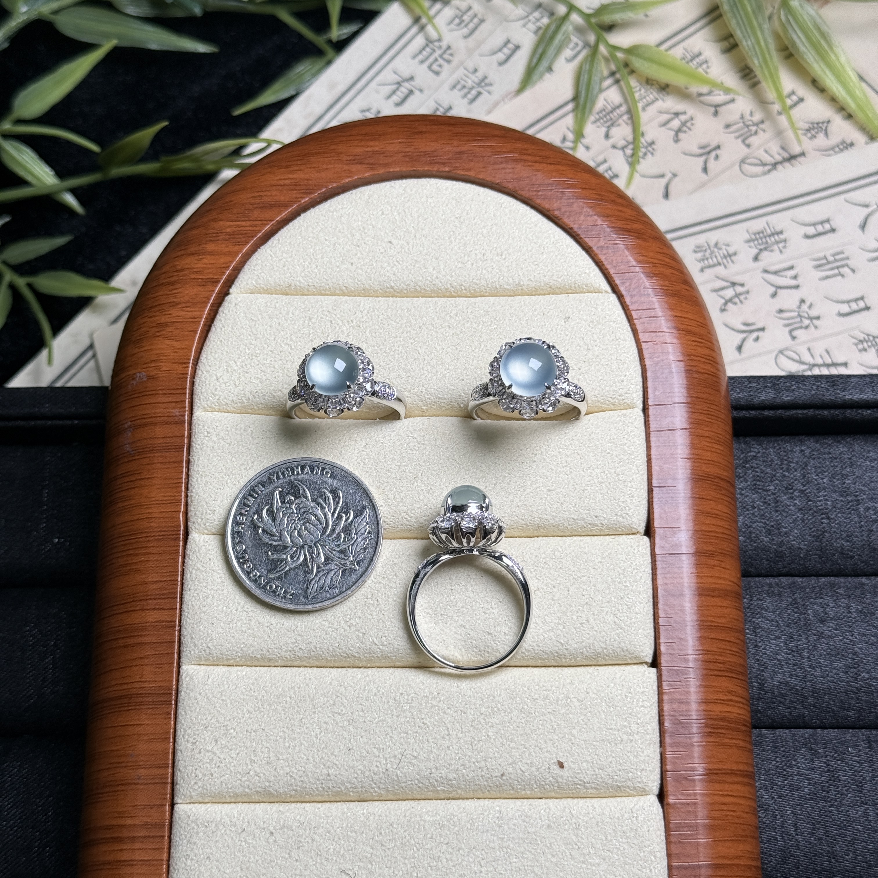 思懿珠宝   18k翡翠戒指-16800-1-XMG-多样性发一