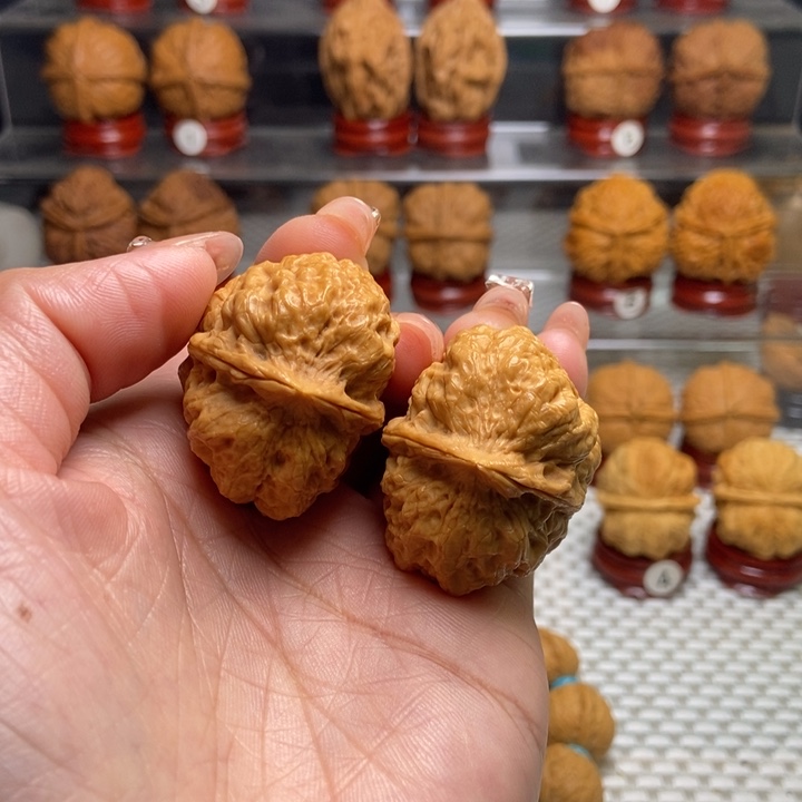 桃核把件16鸭嘴兽疙瘩包