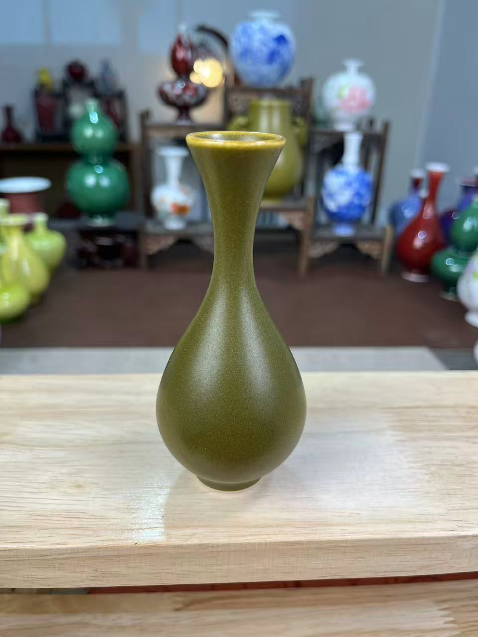 景德镇茶叶末手工胆式瓶