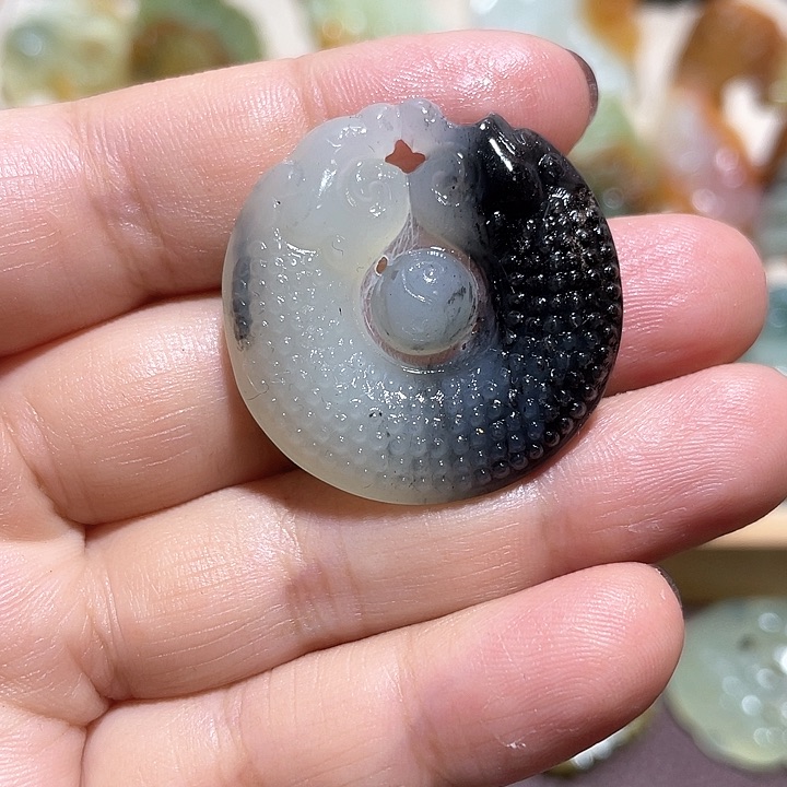 岫玉吊坠(不含链)未镶嵌