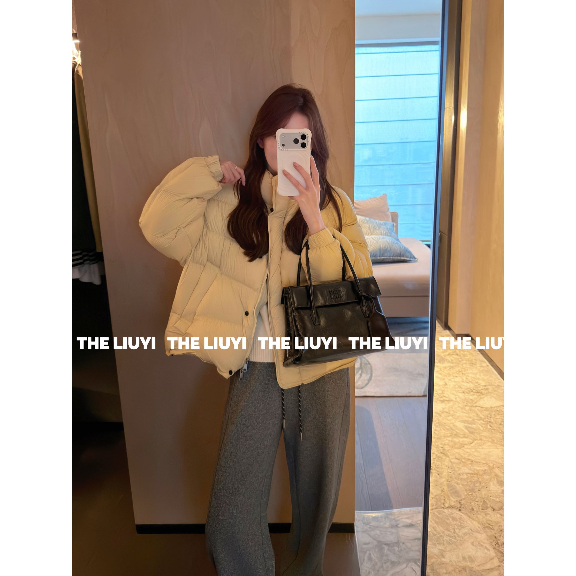 【LIUYI】抱抱羽绒~90白鸭绒立领短款保暖羽绒服外套51105A2