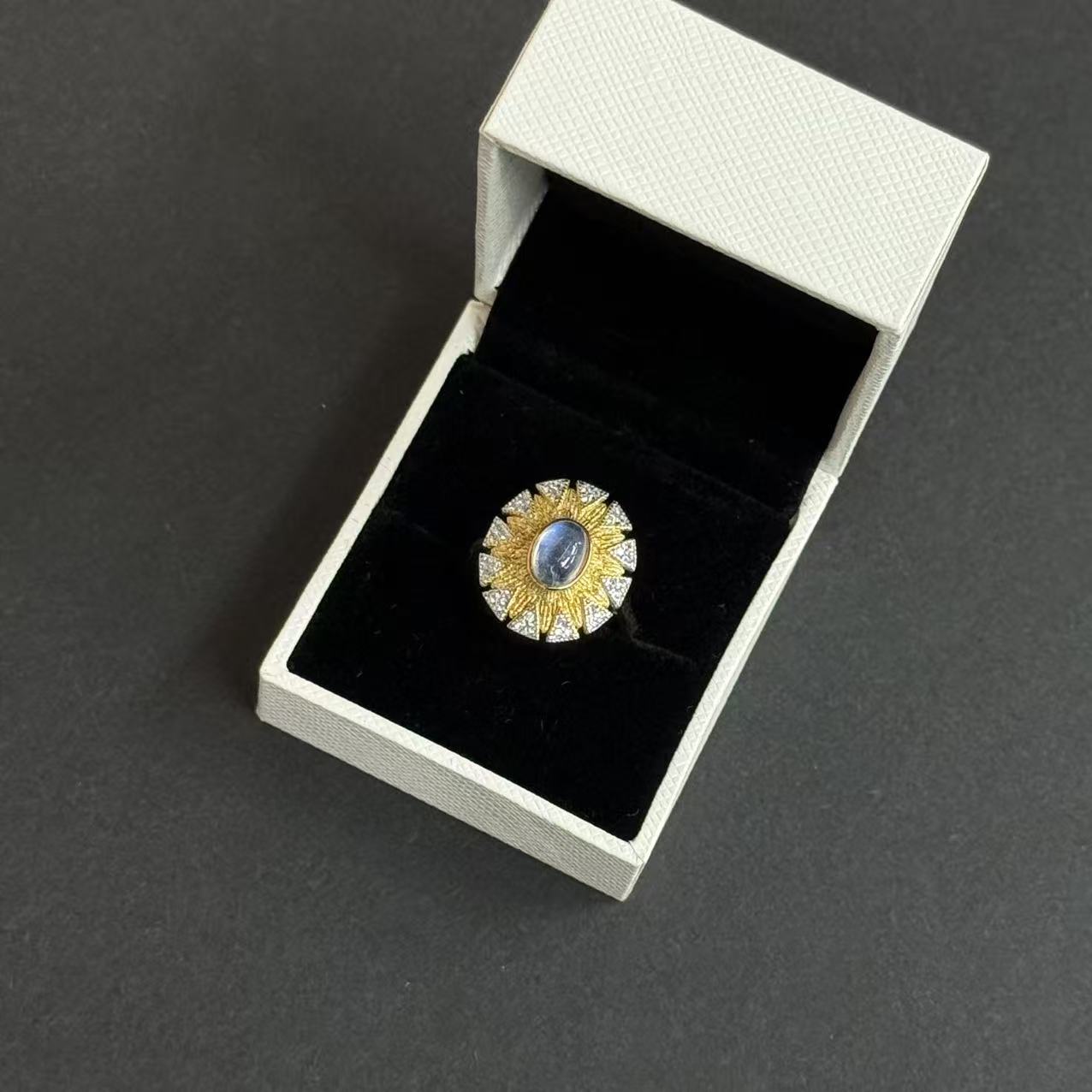 9449 精致美丽水晶戒指