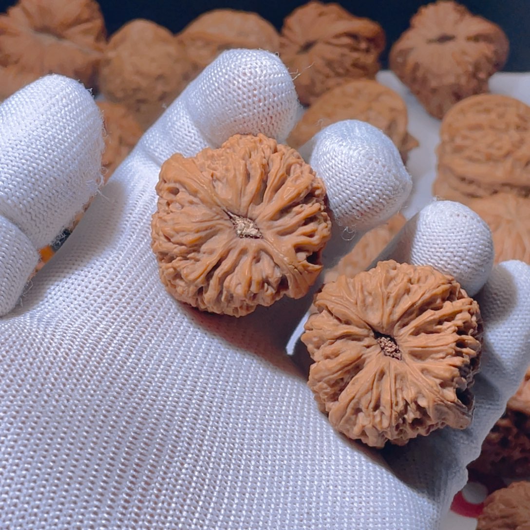 缘***水吊坠文玩核桃文玩核桃全品南疆黄点36