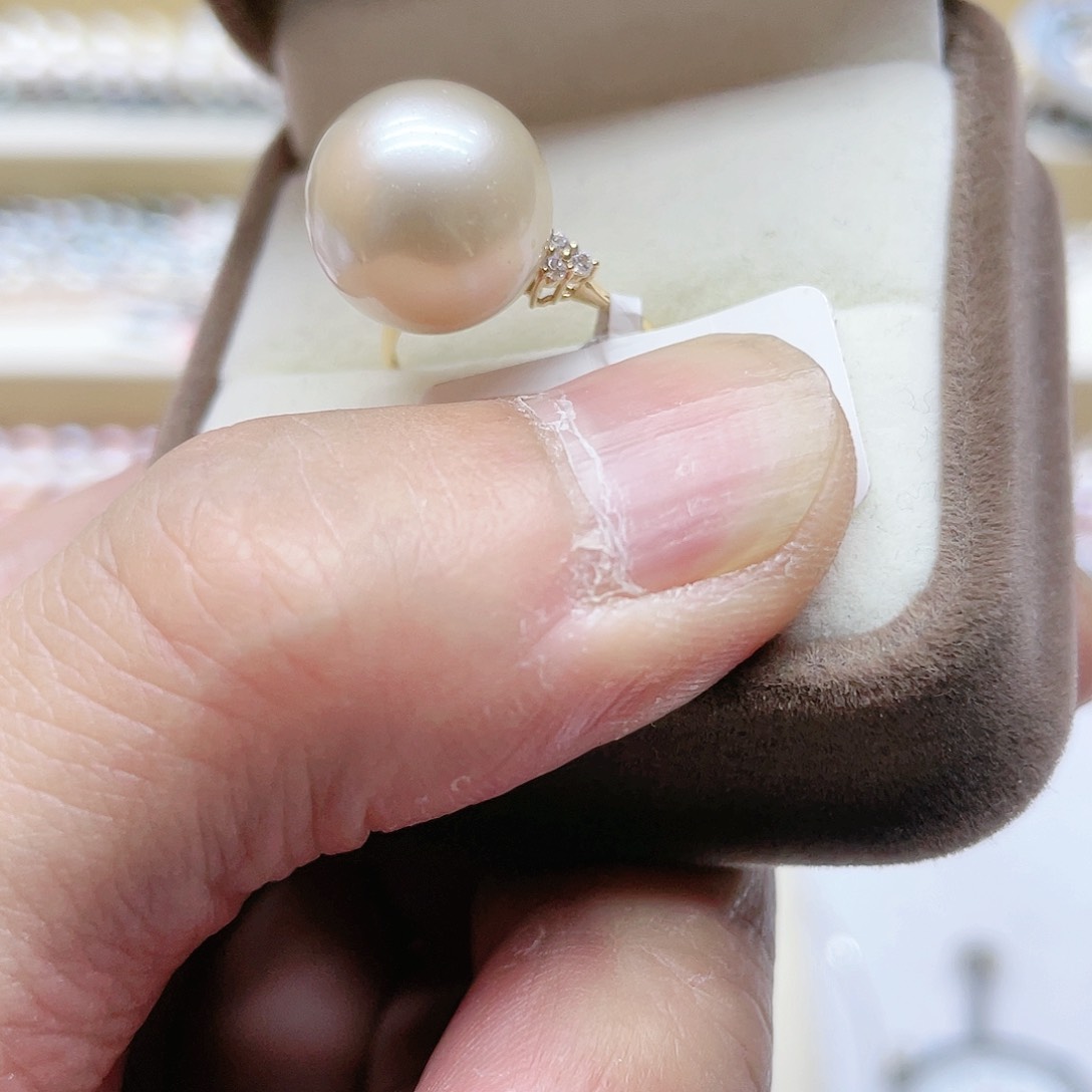 海水珍珠戒指18K金镶嵌