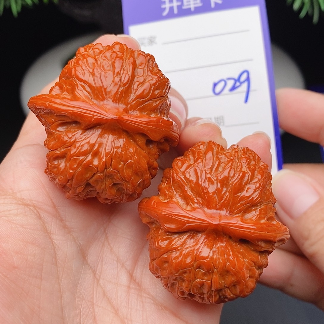 文玩核桃把件41血麒麟029