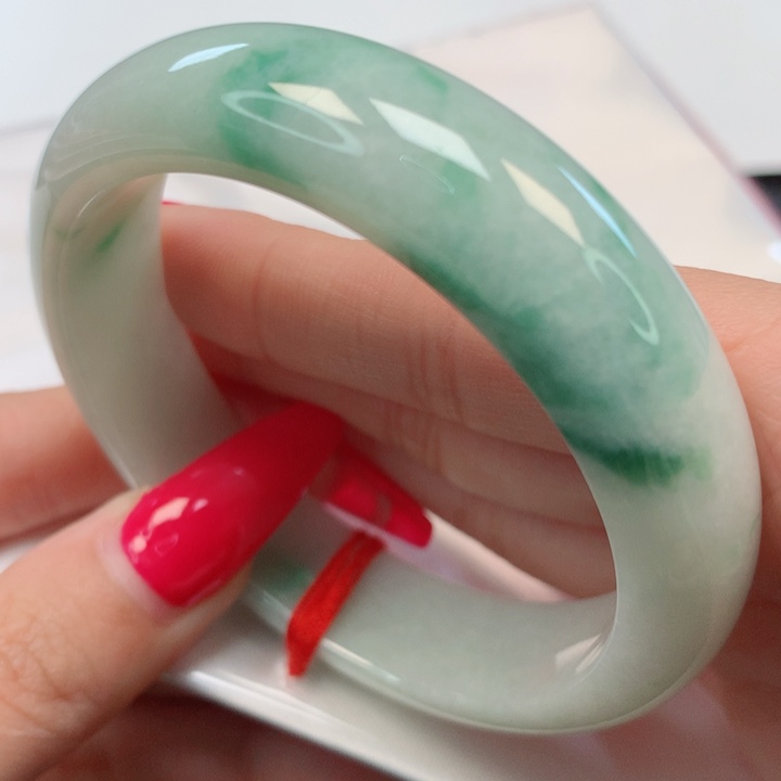 【闪购商品】翡翠手镯未镶嵌57圈