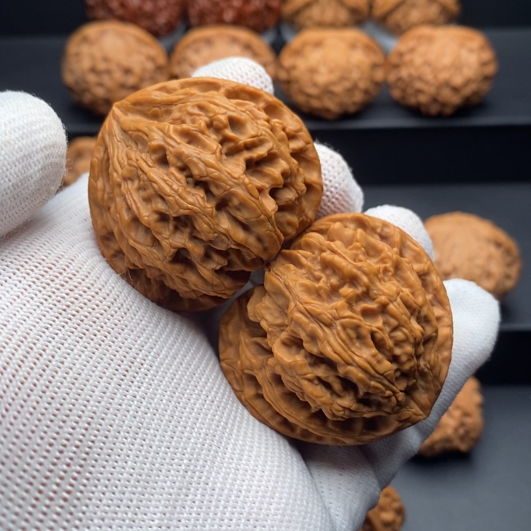 文玩核桃把件44尺玉华宫粗筋王