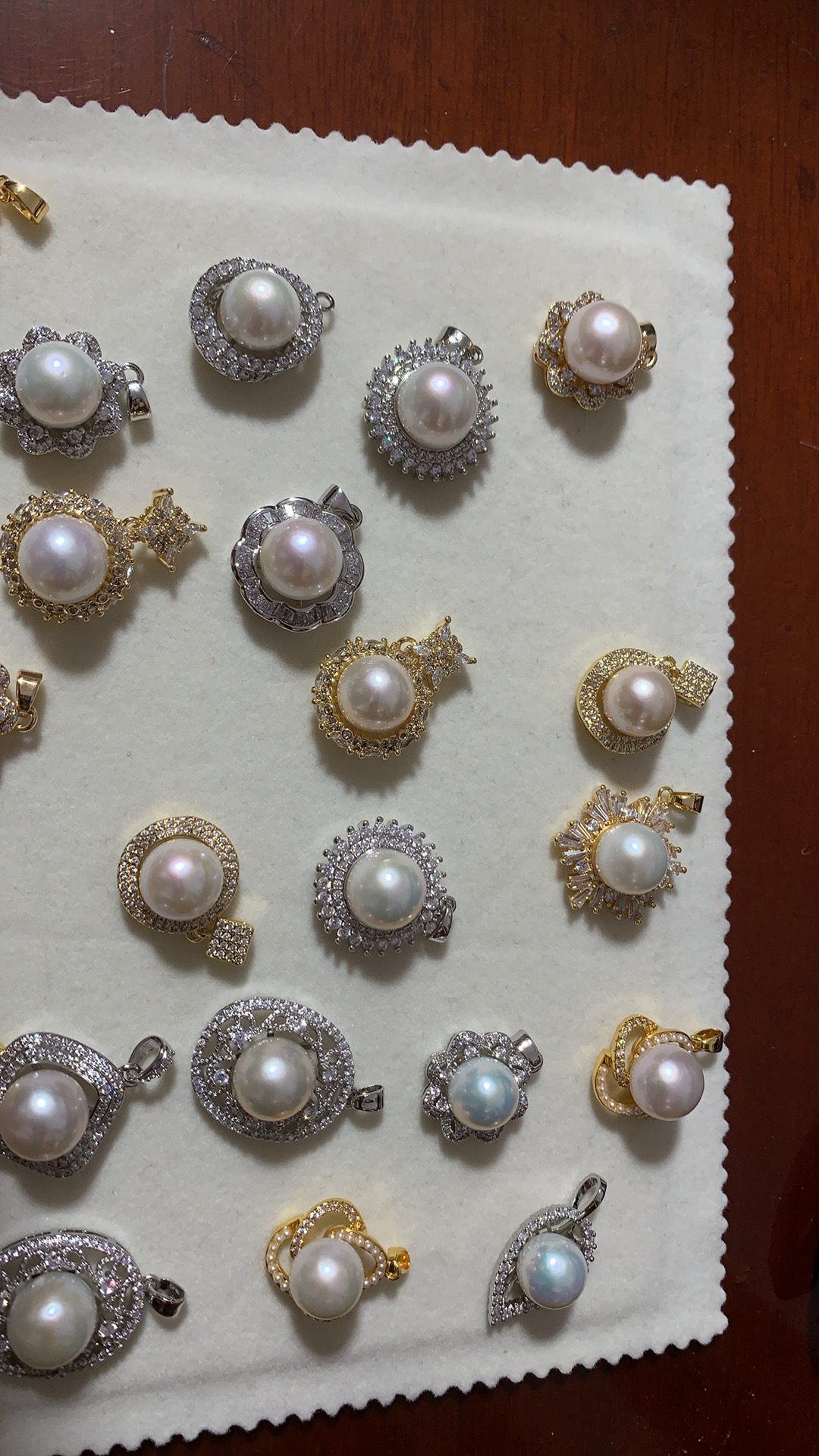 天然珍珠吊坠气质轻奢时尚百搭