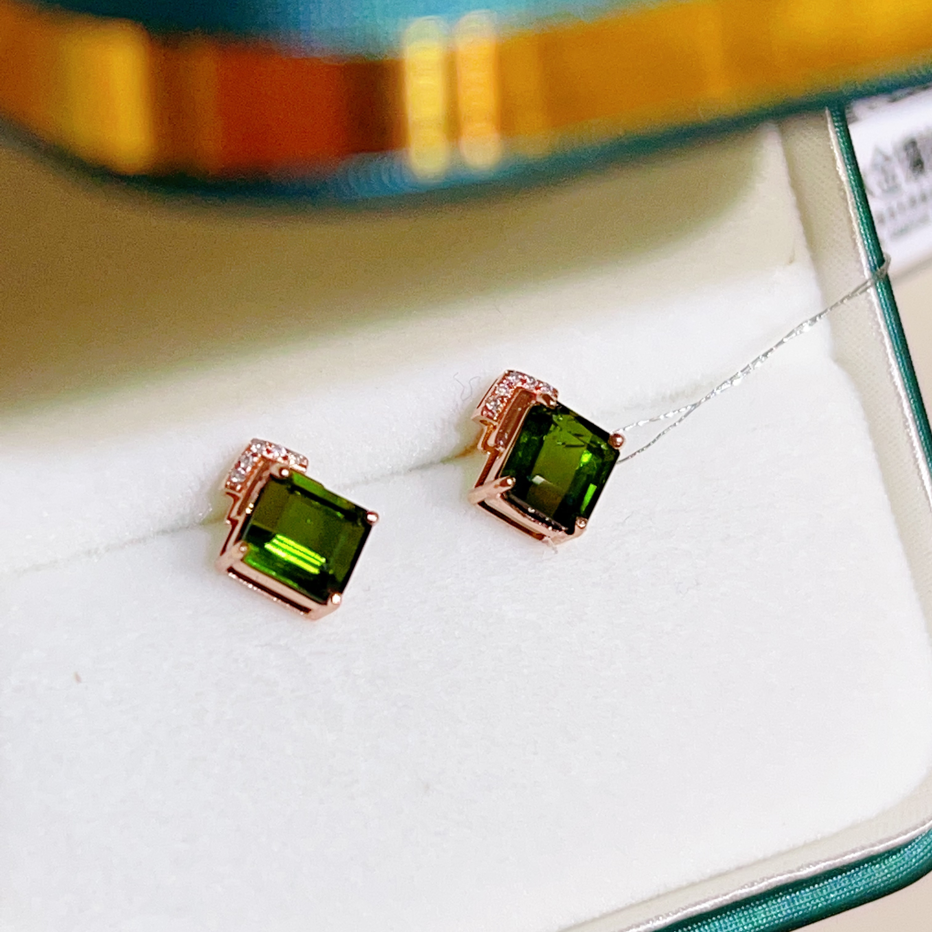 1.83ct 18k玫瑰金碧玺耳饰 1680