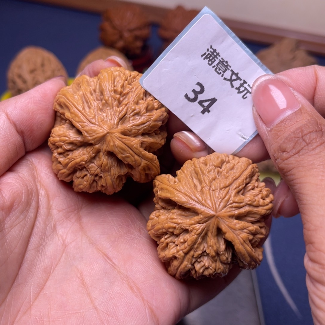 吊坠文玩核桃44大克重粗筋34