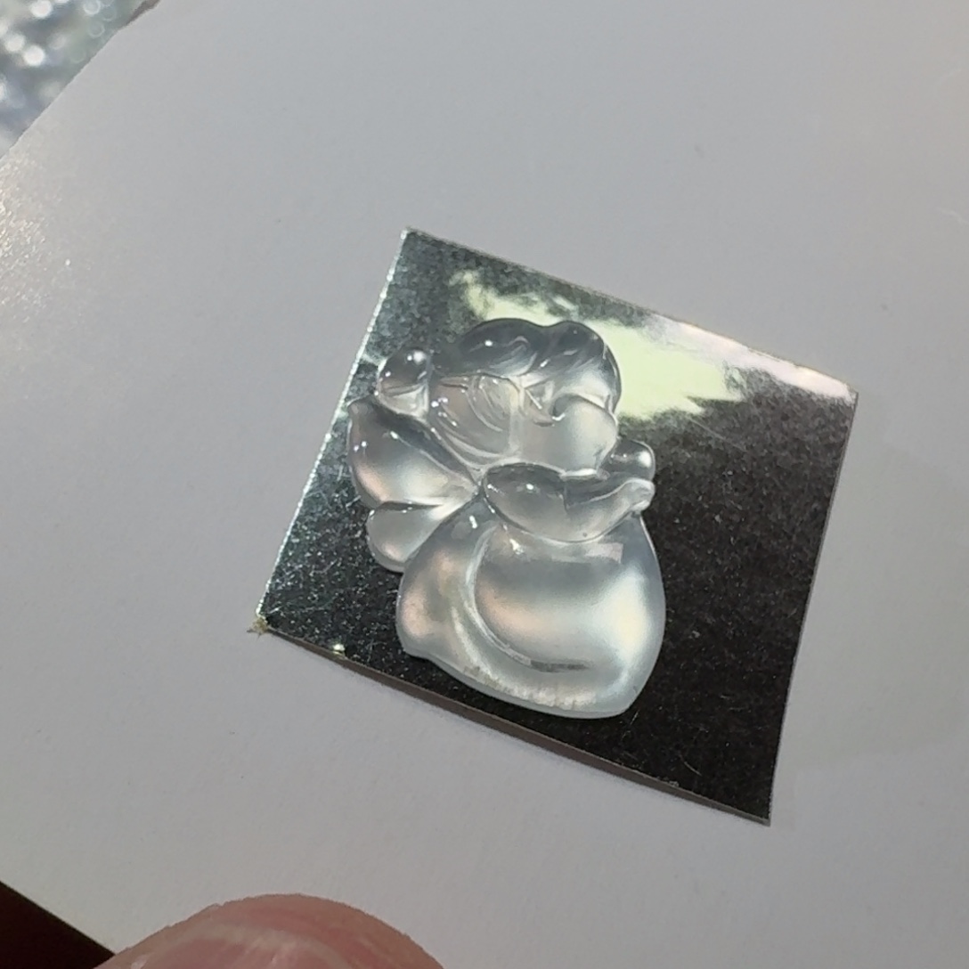 翡翠未镶嵌颈饰仙子