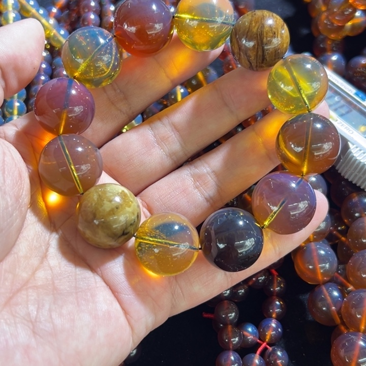 未镶嵌颈饰琥珀仅**已琥珀手串