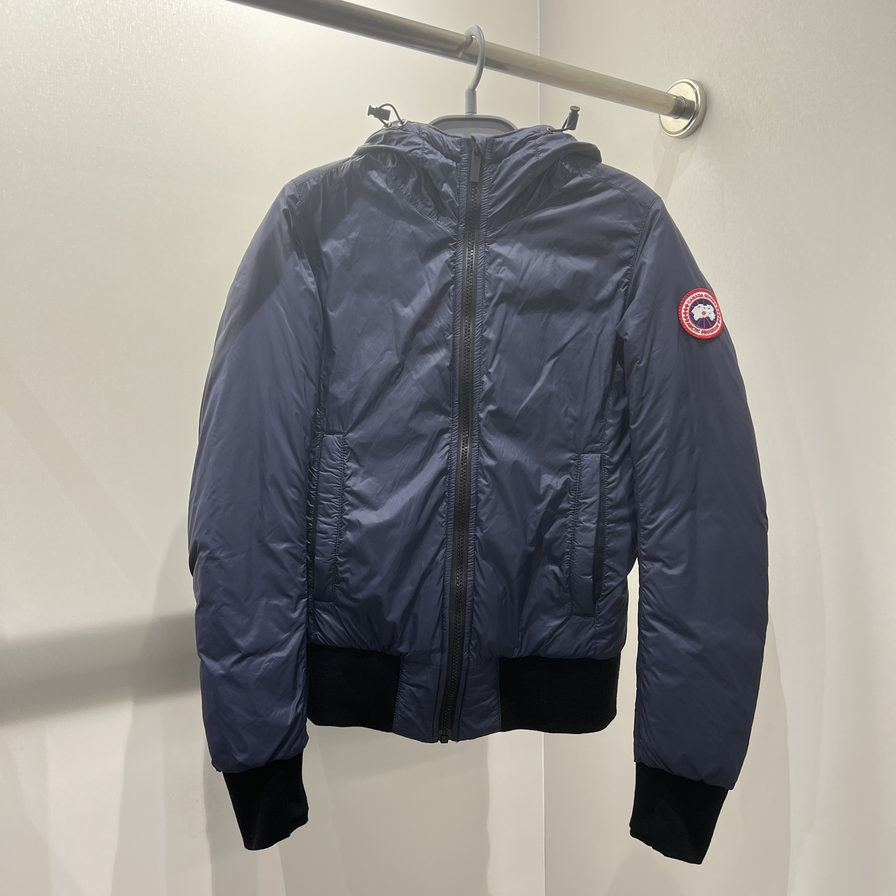 99新 加拿大鹅 wdf100 袖标连帽羽绒服 锦纶 xs码