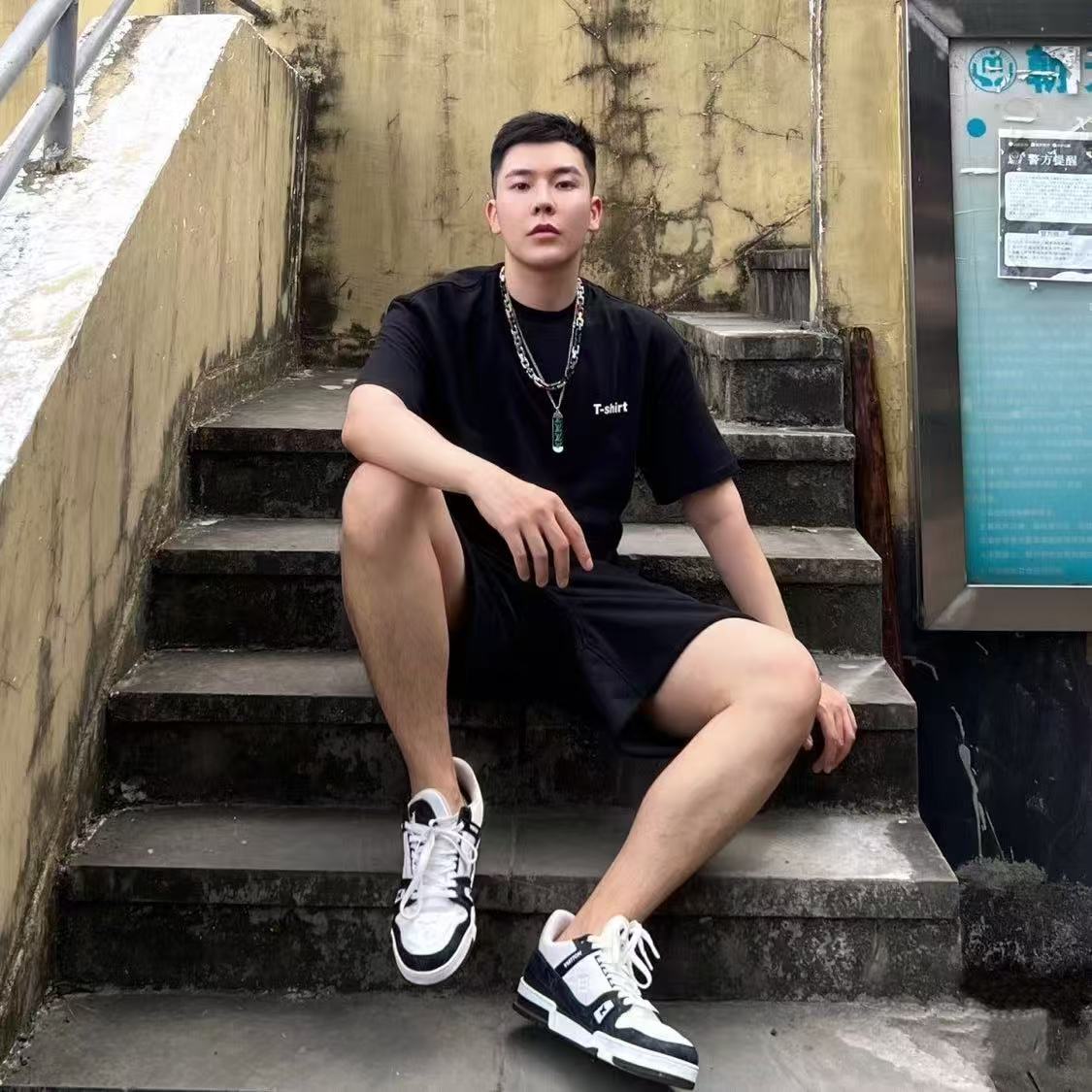 【小青专属】经典款时尚运动休闲潮鞋男女士情侣款