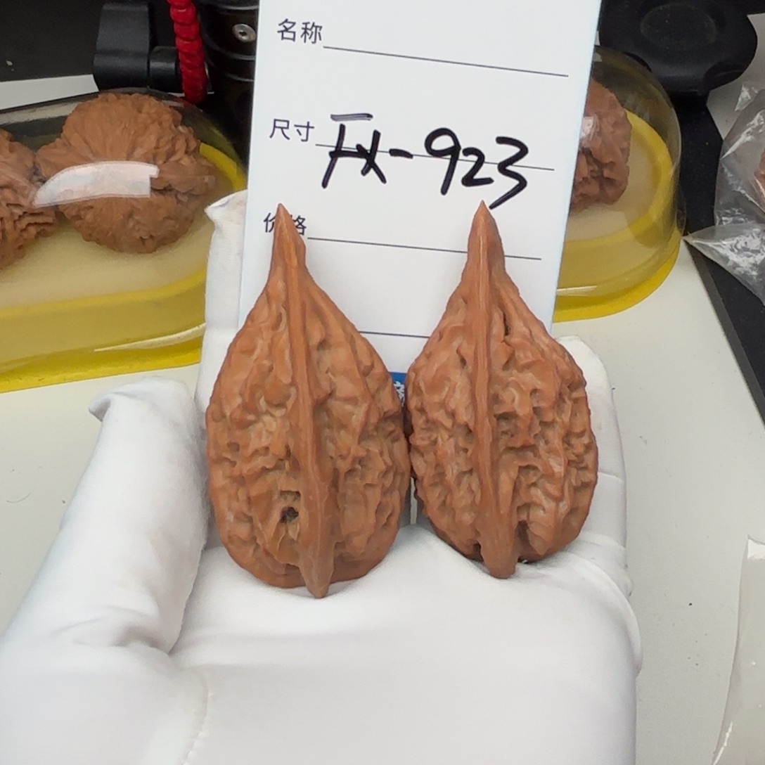 威***v吊坠文玩核桃红缨枪