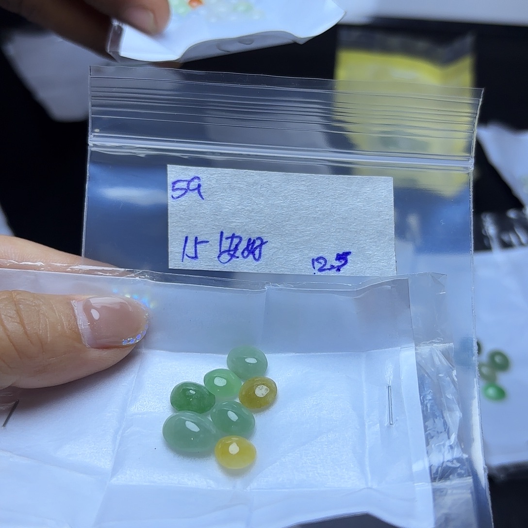 安***好定制翡翠未镶嵌不退