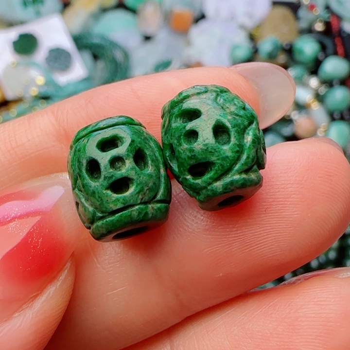 翡翠未镶嵌颈饰天然A货38