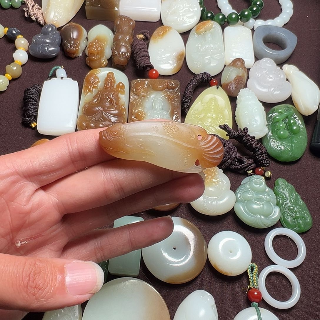 和田玉挂件未镶嵌