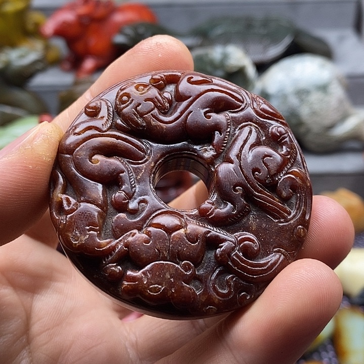 未镶嵌蛇纹石玉颈饰