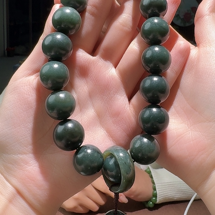 和田玉未镶嵌手串工厂清货，不退不换，多样性拍一发一