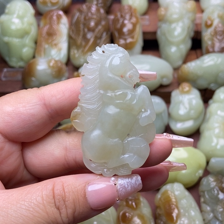 和田玉未镶嵌挂件