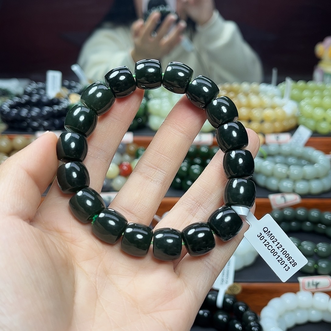 和田玉未镶嵌手链