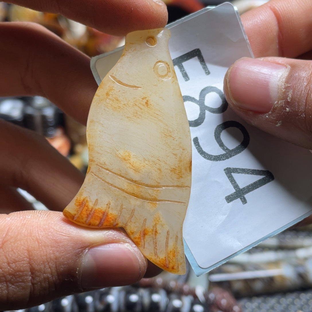 和田玉（糖玉）挂件未镶嵌