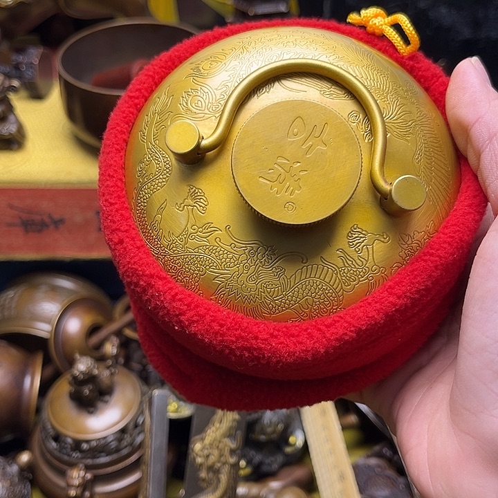 精美铜器点击下单