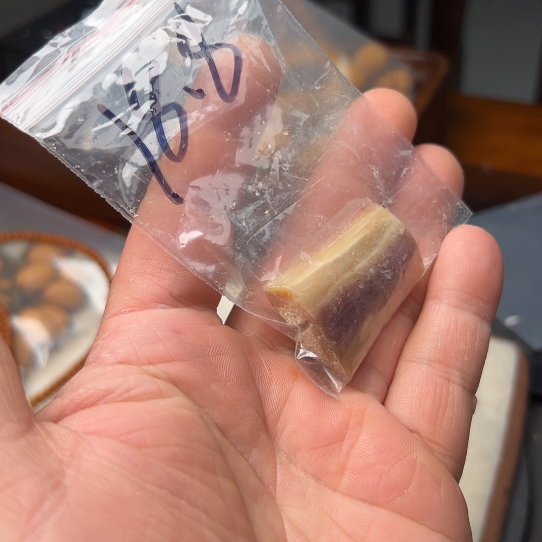 ****里单钢圈双层纱60CM以上涤纶手工雕刻