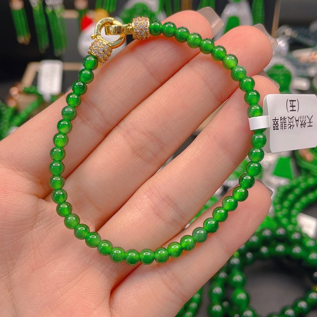 翡翠未镶嵌颈饰手链卡4