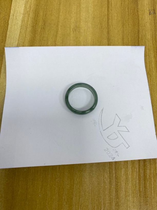 天然缅甸翡翠A货-成品戒圈