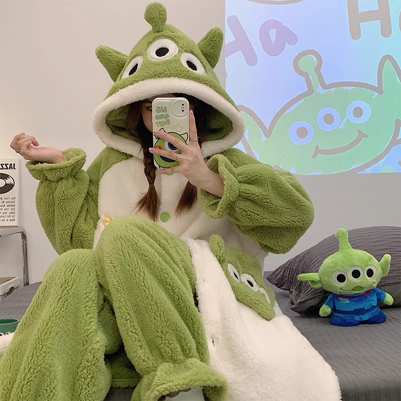 冬季女款三眼仔连帽可爱长款睡袍家居服