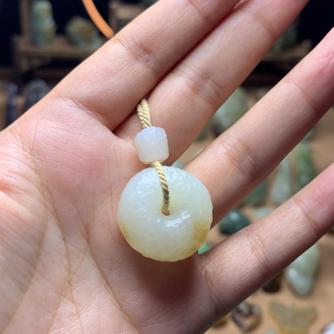 和田玉挂件未镶嵌