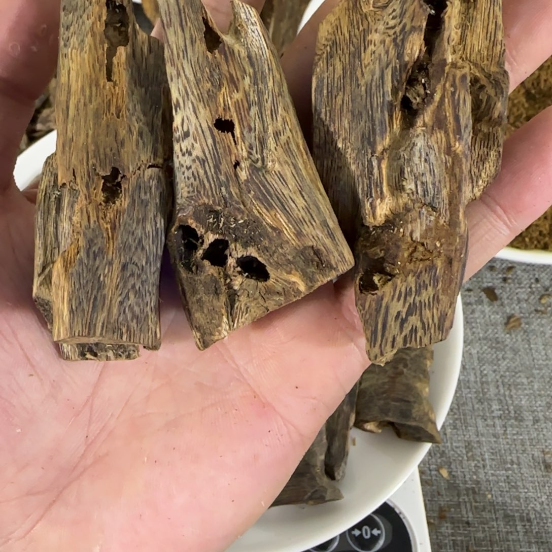 沉香沉香碎屑老白棋虫漏熏香原材料38g
