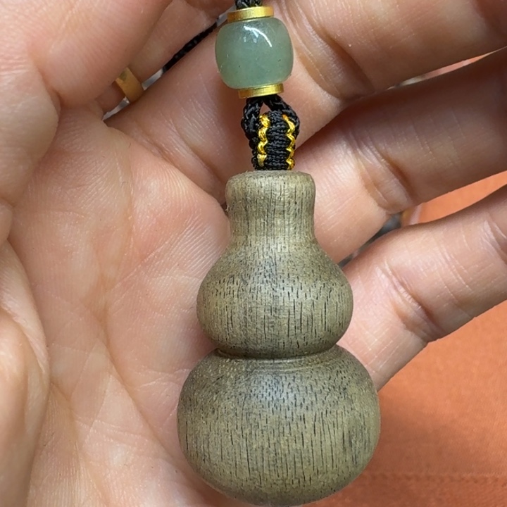 沉香吊坠馨安居沉香定制款