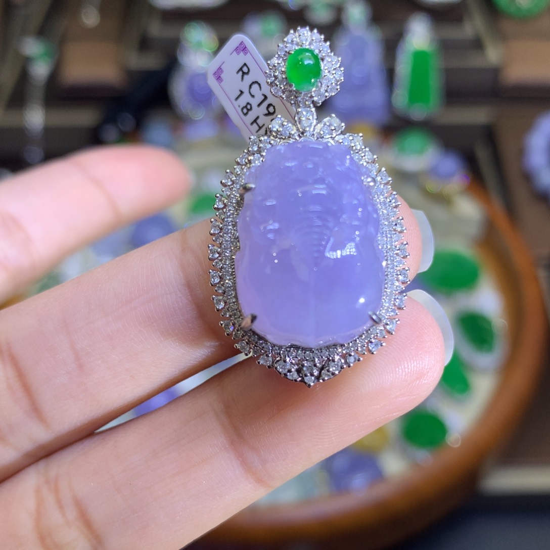 翡翠戒指18K金镶嵌翡翠