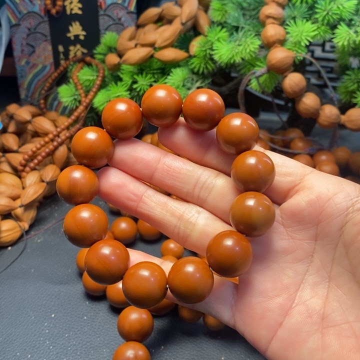 橄榄核手串1.7微瑕光珠