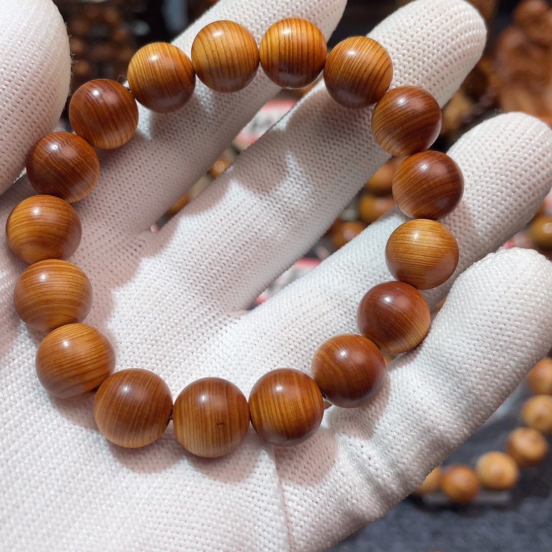 柏木S****酱太行崖柏1.2圆珠