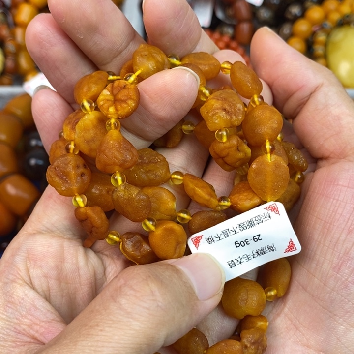 琥珀未镶嵌珠宝奇石